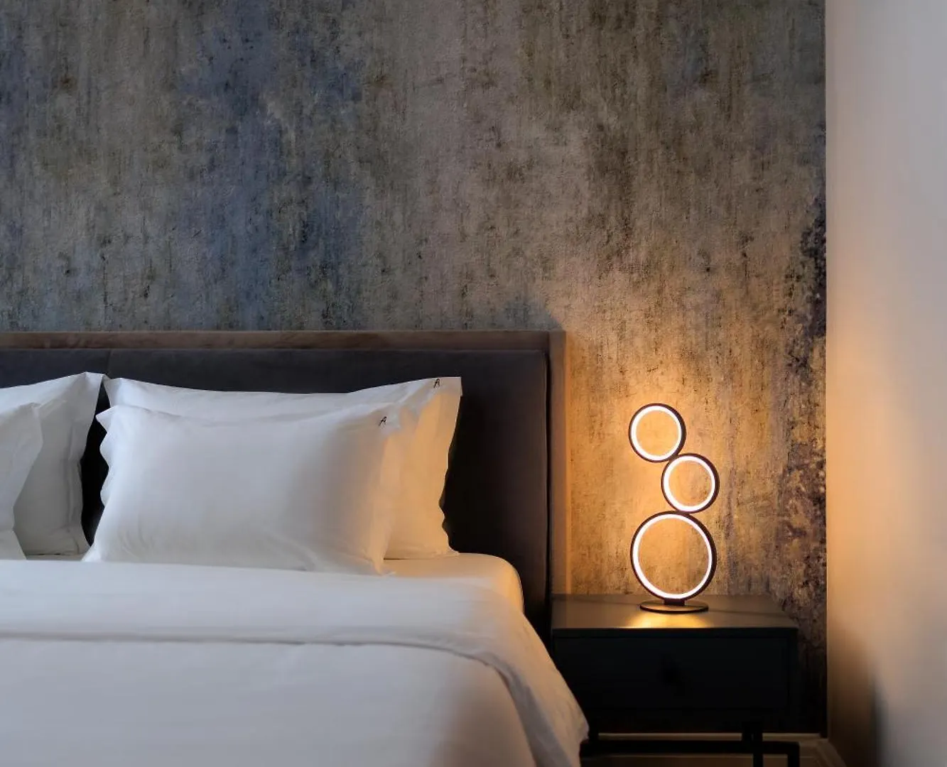 Arte Boutique Hotel Tirana 5*,